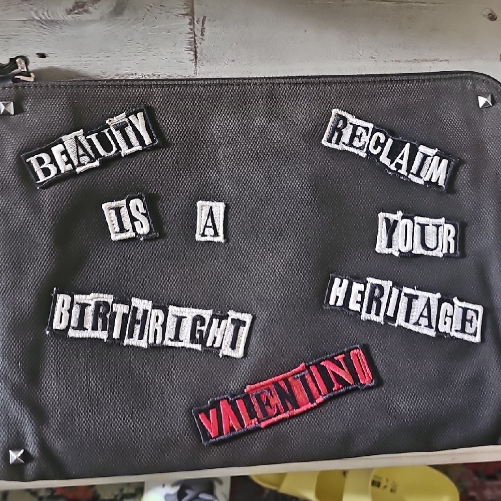 Valentino GARAVANI CLUTCH